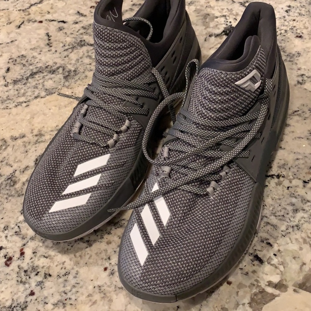 Dame 3 Basketball Shoes